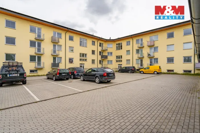 Prodej bytu 1+1, Dačice - Dačice IV, Nivy, 39 m2