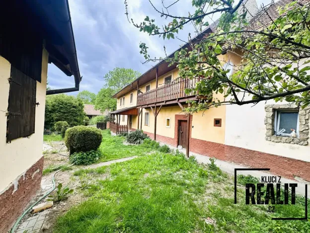 Prodej rodinného domu, Chorušice - Zahájí, 170 m2