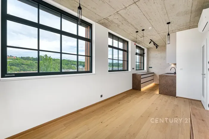 Pronájem bytu 3+kk, Praha - Vysočany, Kolbenova, 64 m2