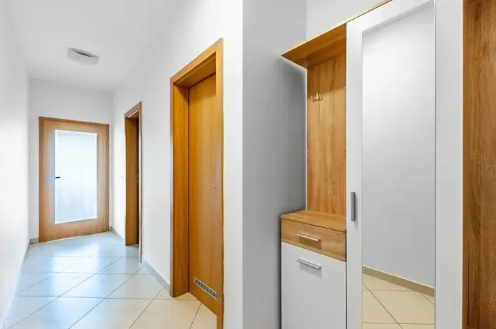 Pronájem bytu 1+kk, Praha - Holešovice, Na Maninách, 41 m2