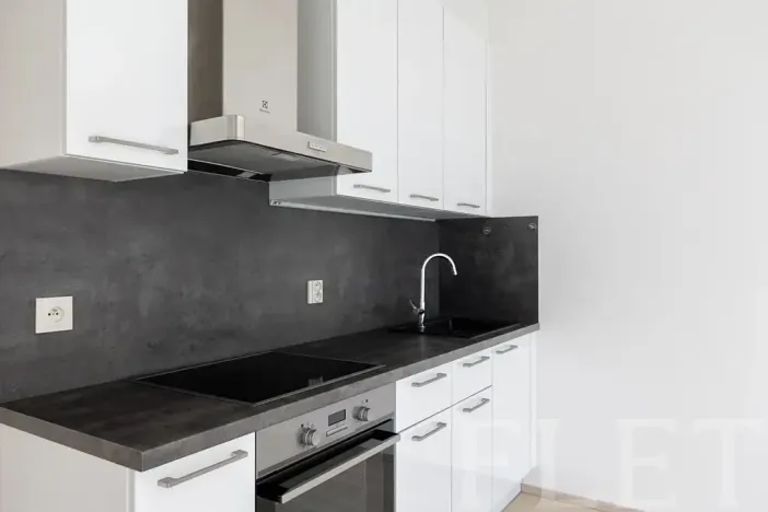 Pronájem bytu 1+kk, Praha - Stodůlky, Toufarova, 37 m2