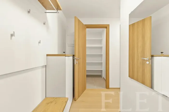 Pronájem bytu 2+kk, Praha - Michle, Hodonínská, 59 m2