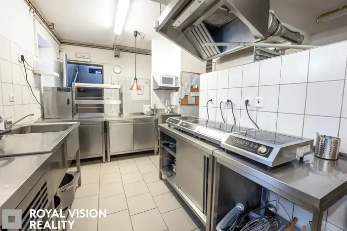 Pronájem restaurace, Brno, Martinkova, 210 m2