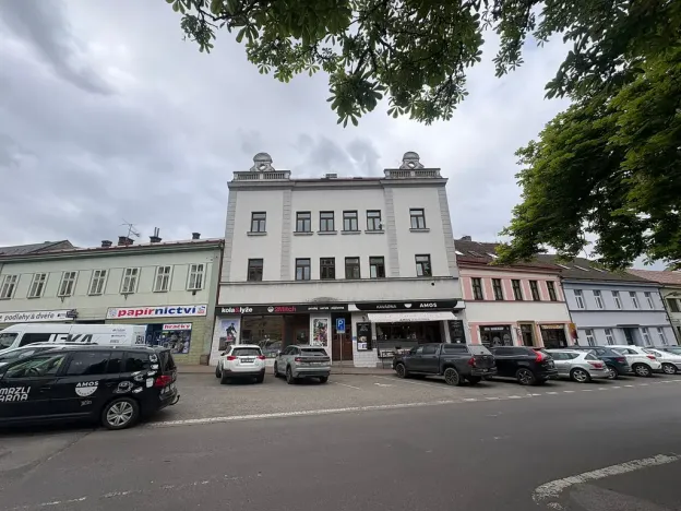 Prodej bytu 3+1, Jičín, Komenského náměstí, 86 m2