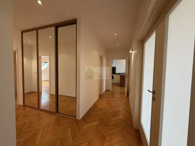 Prodej bytu 3+kk, Praha - Podolí, Levá, 137 m2