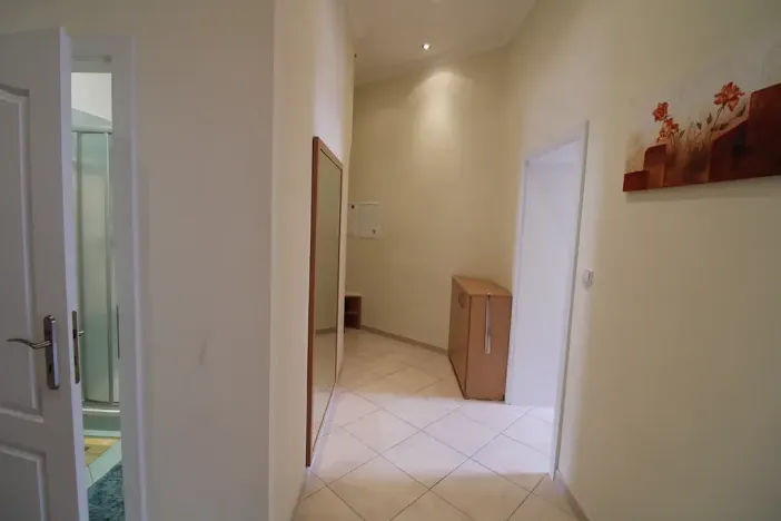 Prodej bytu 3+1, Karlovy Vary, Vřídelní, 71 m2