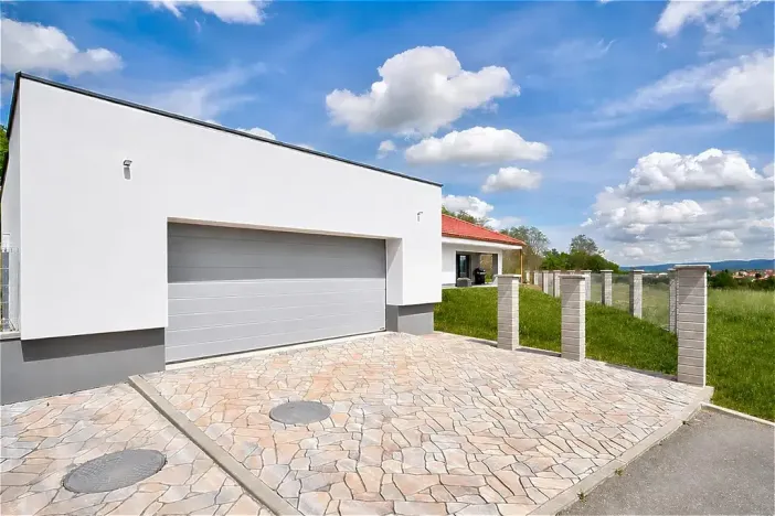 Prodej rodinného domu, Lochovice, 104 m2