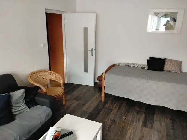 Pronájem bytu 1+1, Slaný, Plynárenská, 35 m2