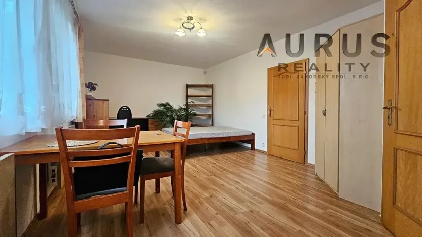 Pronájem bytu 1+kk, Praha - Radotín, Sobětická, 30 m2