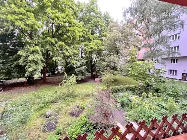 Pronájem bytu 2+1, Praha - Žižkov, Jeseniova, 42 m2