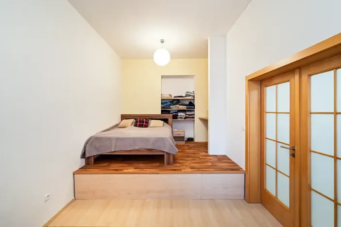 Pronájem bytu 2+kk, Praha - Smíchov, Na Skalce, 43 m2