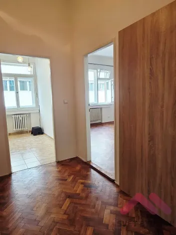 Pronájem bytu 1+1, Praha - Vinohrady, Kouřimská, 37 m2