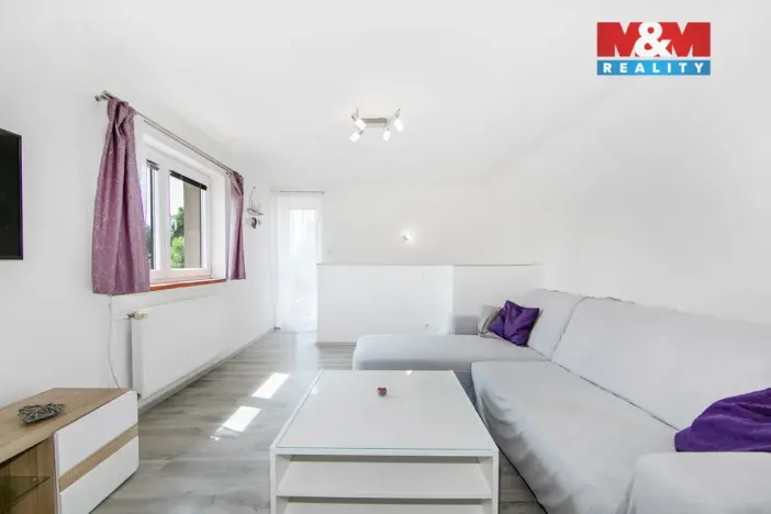 Prodej rodinného domu, Praha - Sobín, Ke Břvům, 172 m2