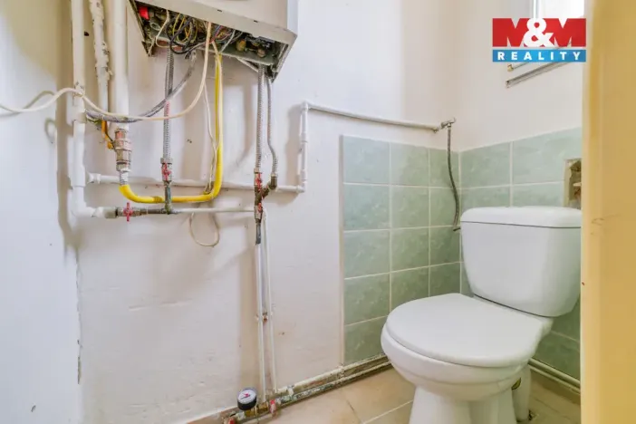 Prodej bytu 1+1, Cheb, Hviezdoslavovo náměstí, 38 m2