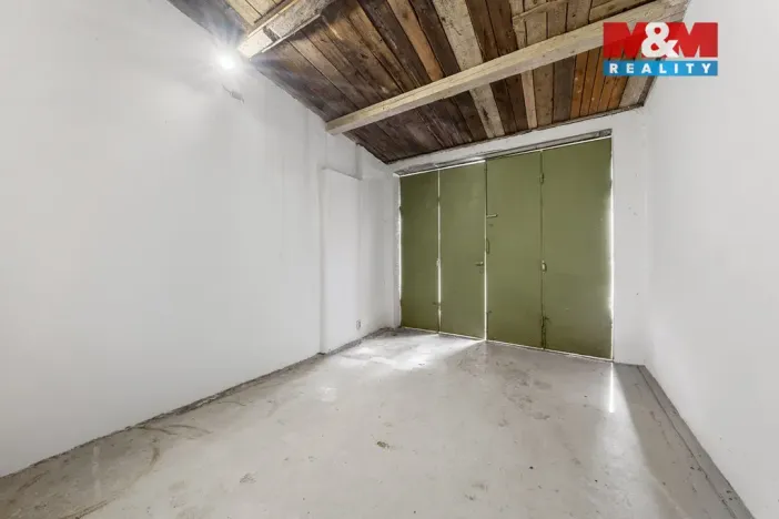 Prodej obchodního prostoru, Ústí nad Labem - Neštěmice, Veslařská, 240 m2