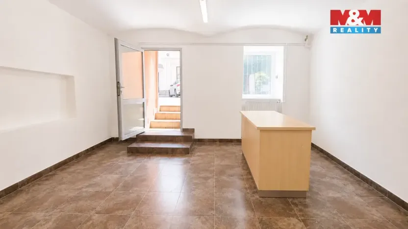Pronájem obchodního prostoru, Český Těšín, Štefánikova, 65 m2