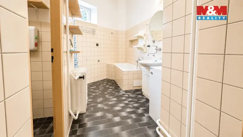 Prodej bytu 3+1, Uničov, Sadová, 78 m2