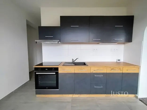Pronájem bytu 4+1, Přeštěnice, 74 m2