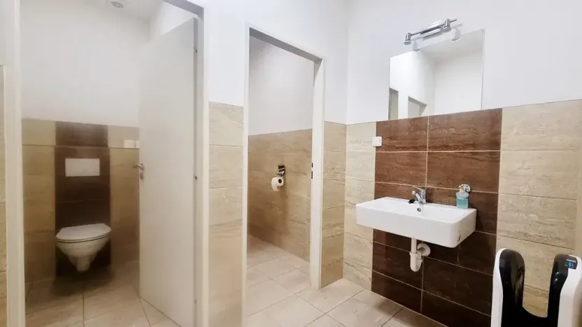 Pronájem kanceláře, Brno, Sukova, 51 m2
