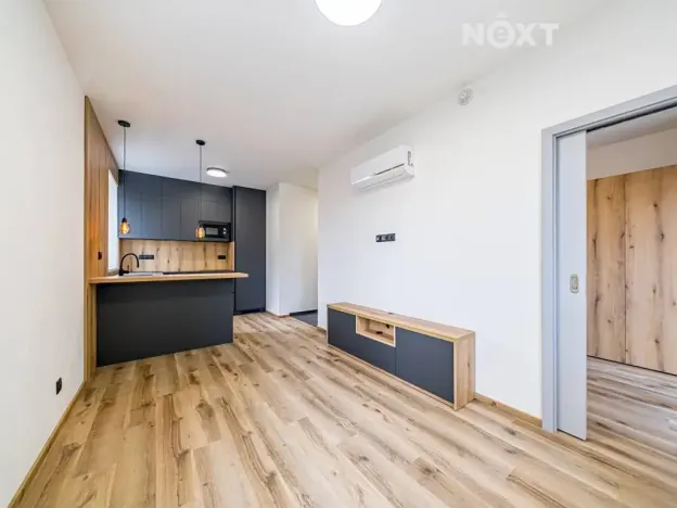 Pronájem kanceláře, Jindřichův Hradec, U Knihovny, 86 m2