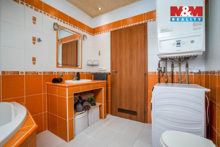 Prodej rodinného domu, Bobnice, Za Školou, 105 m2