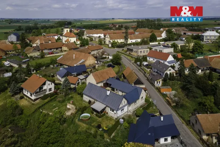 Prodej rodinného domu, Uhersko, 120 m2