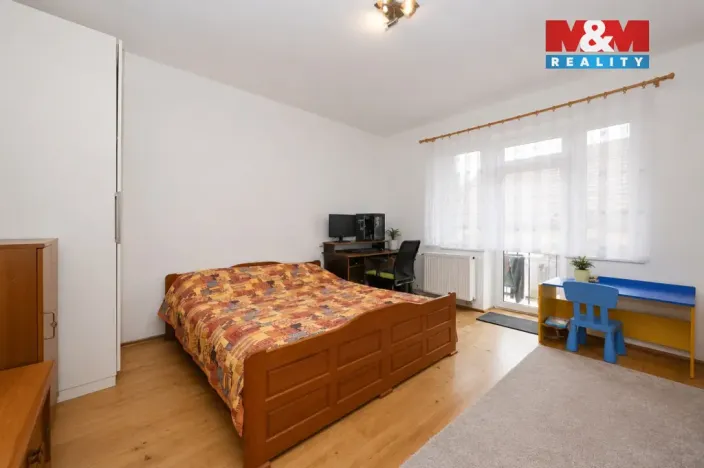 Prodej rodinného domu, Černovice, Táborská, 330 m2