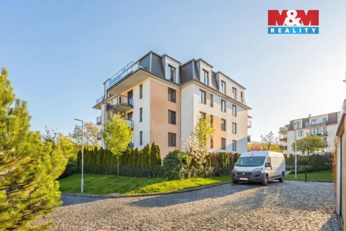 Prodej bytu 3+kk, Praha, Nademlejnská, 75 m2
