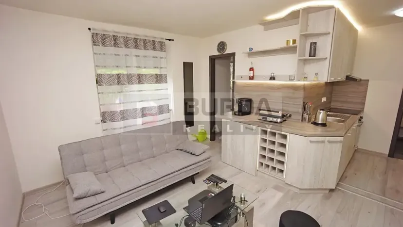 Pronájem bytu 2+kk, Neratovice, 30 m2