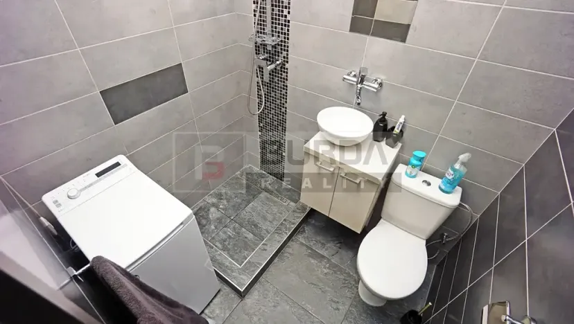 Pronájem bytu 2+kk, Neratovice, 30 m2