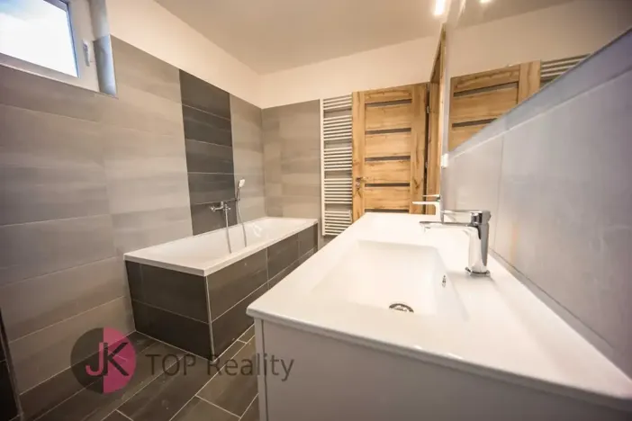 Prodej rodinného domu, Soběhrdy, 100 m2