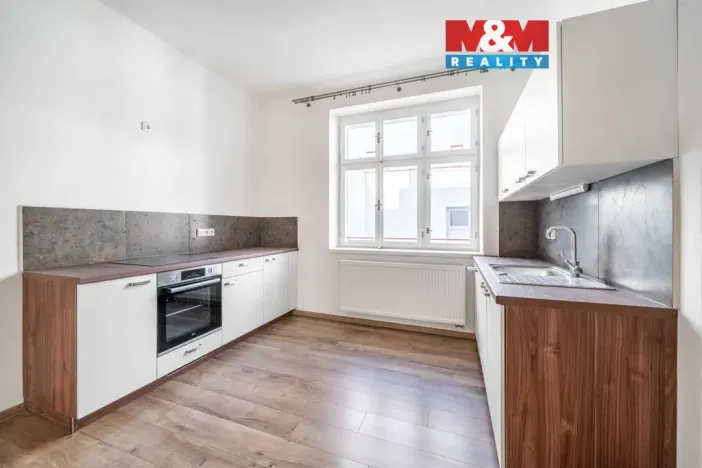 Pronájem bytu 2+1, Plzeň, Koterovská, 82 m2