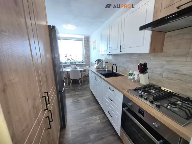 Prodej bytu 3+1, Praha - Horní Měcholupy, Milánská, 89 m2