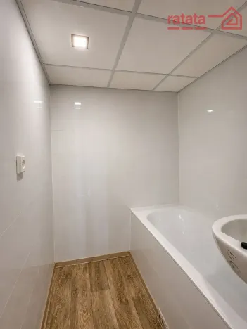 Pronájem bytu 2+1, Chomutov, Školní pěšina, 60 m2