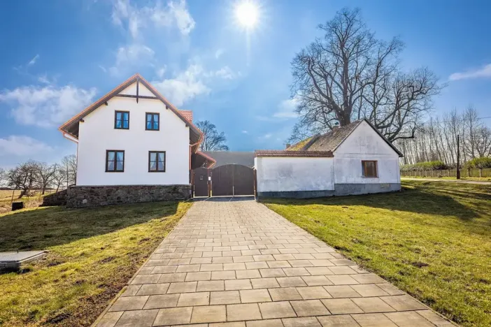 Prodej zemědělské usedlosti, Křelovice, 395 m2
