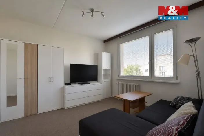 Pronájem bytu 2+kk, Hradec Králové - Nový Hradec Králové, Brožíkova, 34 m2