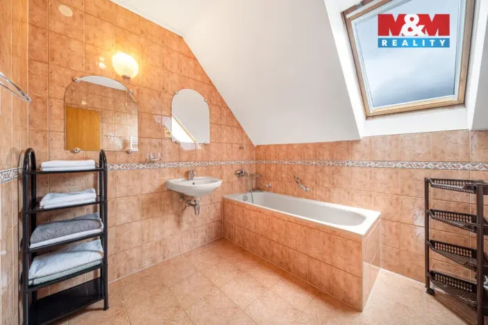 Prodej rodinného domu, Teplička, 246 m2