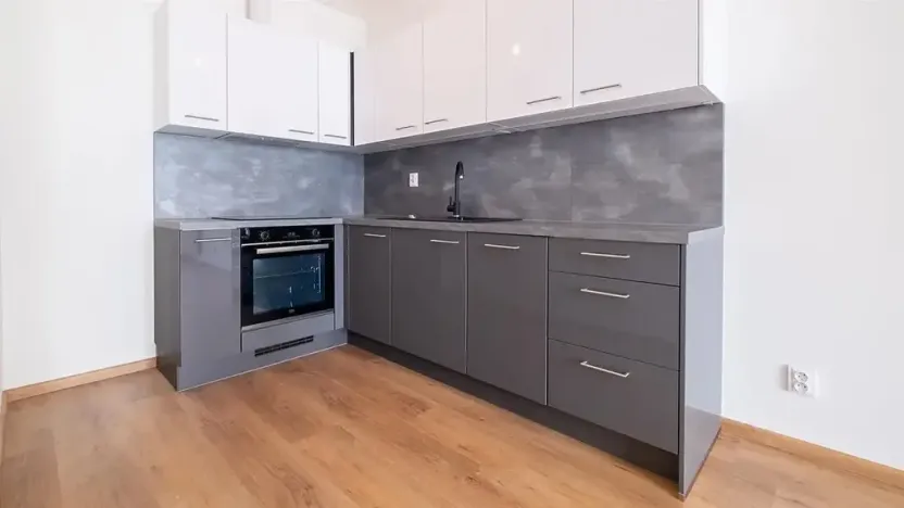 Pronájem bytu 2+kk, Poděbrady, Dykova, 56 m2