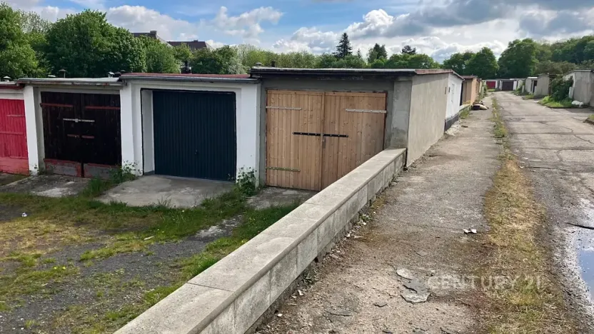 Pronájem garáže, Teplice, Bratislavská, 19 m2
