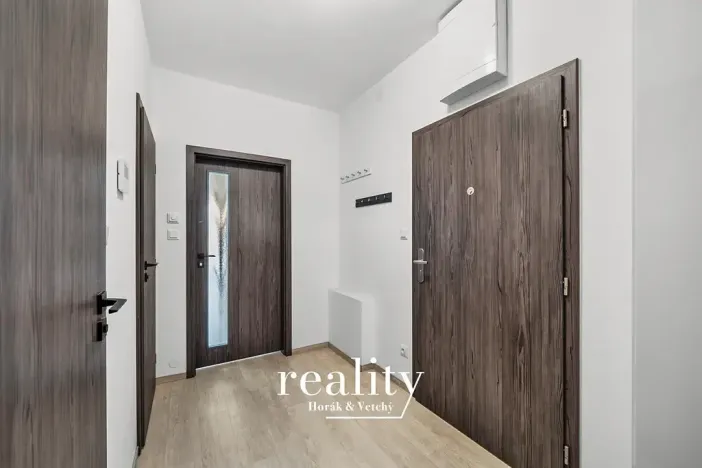 Pronájem bytu 2+kk, Znojmo, Tovární, 62 m2