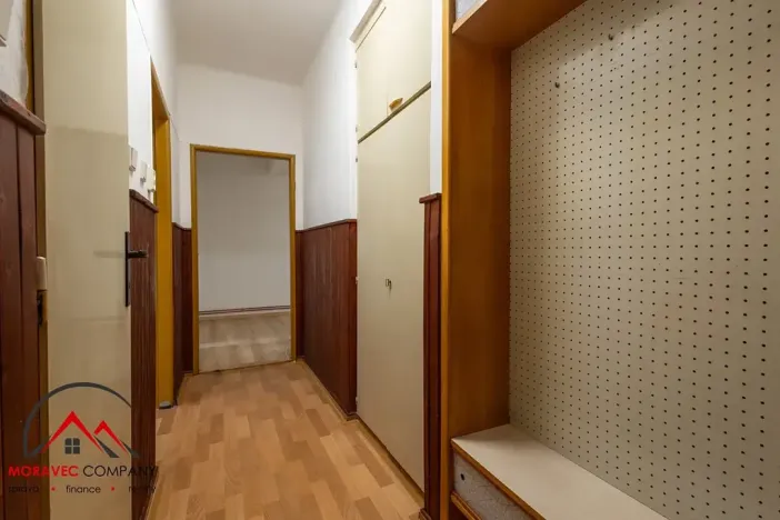 Pronájem bytu 2+1, Krnov, Tolstého, 56 m2