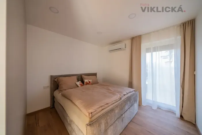 Prodej bytu 2+kk, Zaječí, Hlavní, 60 m2