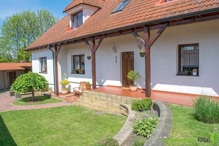 Prodej rodinného domu, Osek, 192 m2