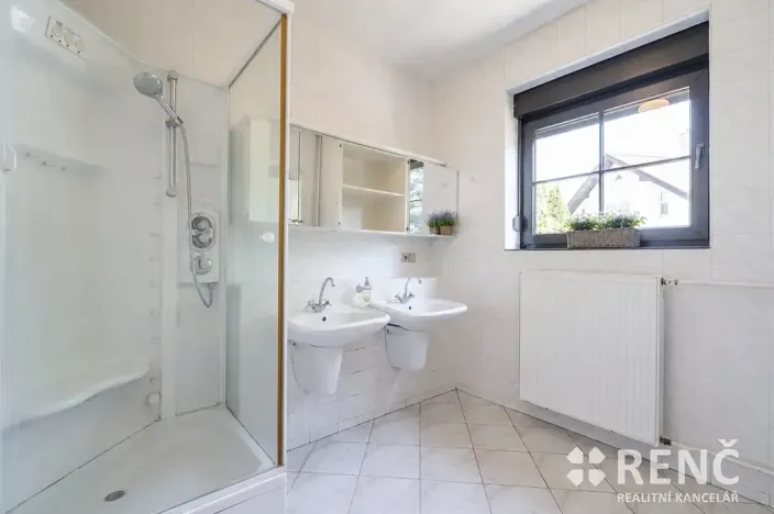 Prodej rodinného domu, Předklášteří, Uhrova, 226 m2