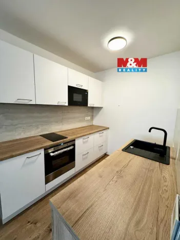 Pronájem bytu 2+kk, Praha, Nuselská, 42 m2
