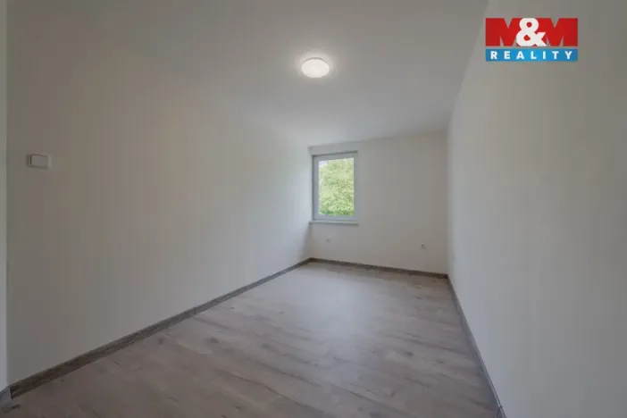 Prodej bytu 4+kk, Krhová, Hlavní, 81 m2