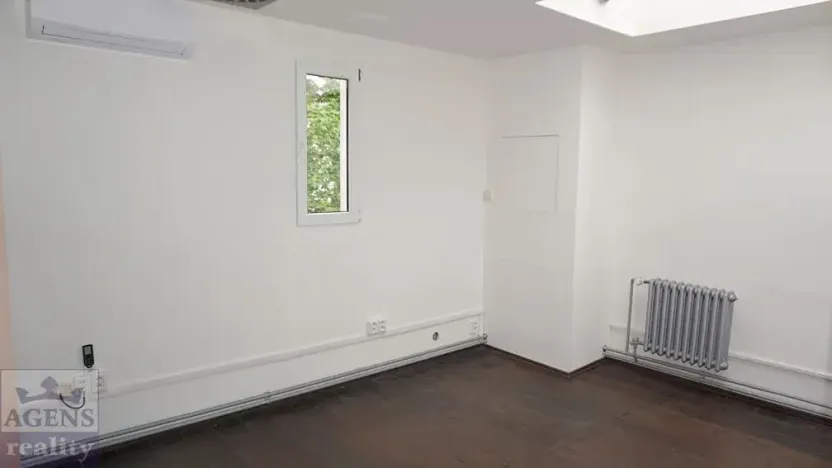 Pronájem kanceláře, Praha - Holešovice, Dobrovského, 362 m2