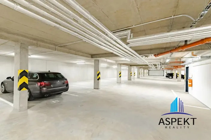 Pronájem bytu 2+kk, Praha, Formanská, 42 m2