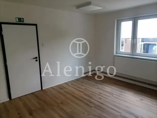 Pronájem kanceláře, Praha - Háje, Matúškova, 110 m2