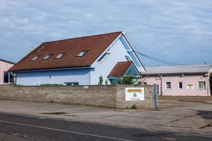 Prodej obchodního prostoru, Milčice, 5167 m2